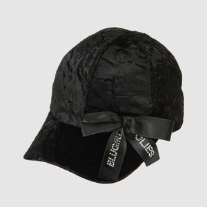 BLUGIRL FOLIES Black Crushed Velvet Logo Bow Hat Cap